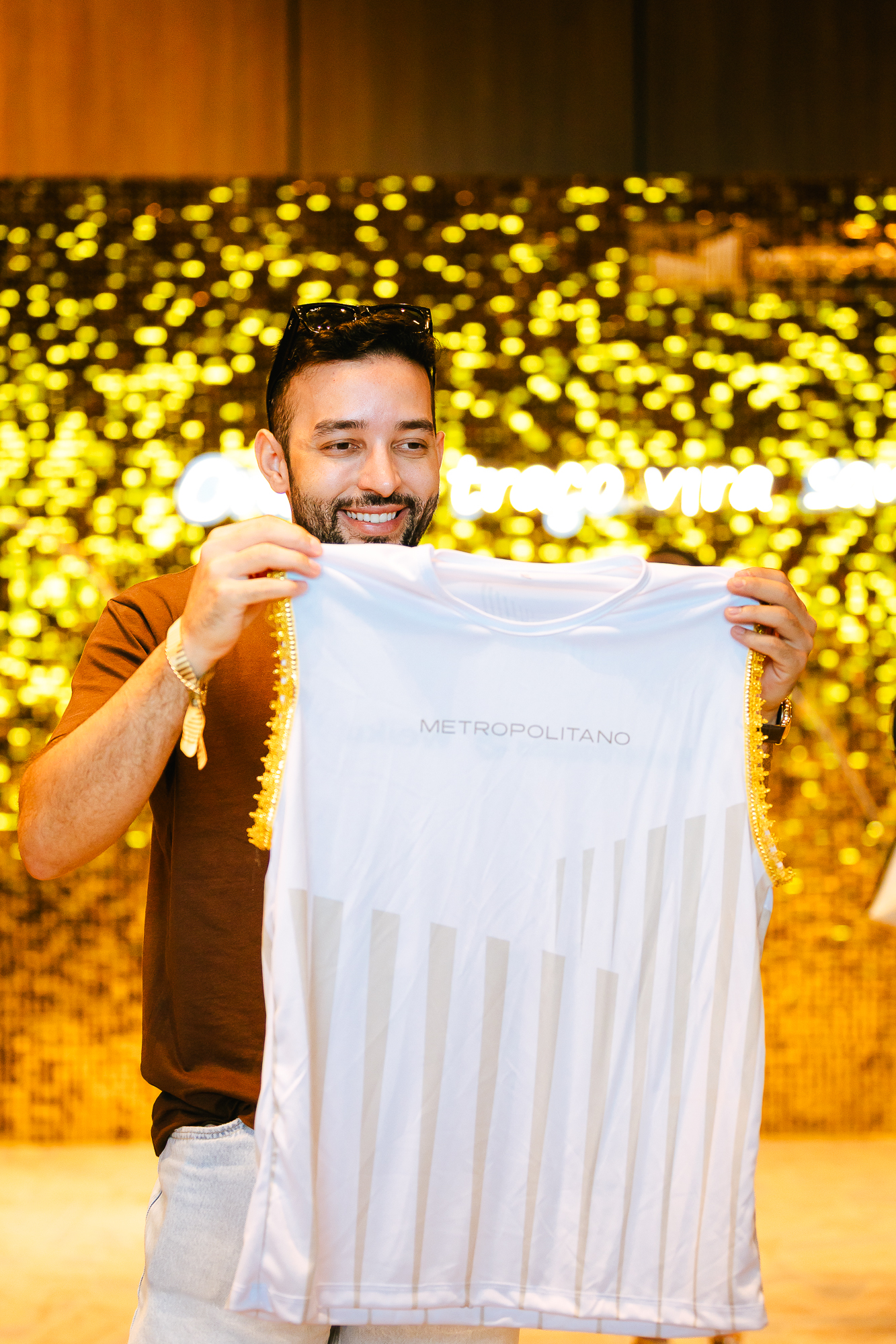 Convidado com camiseta Metropolitano